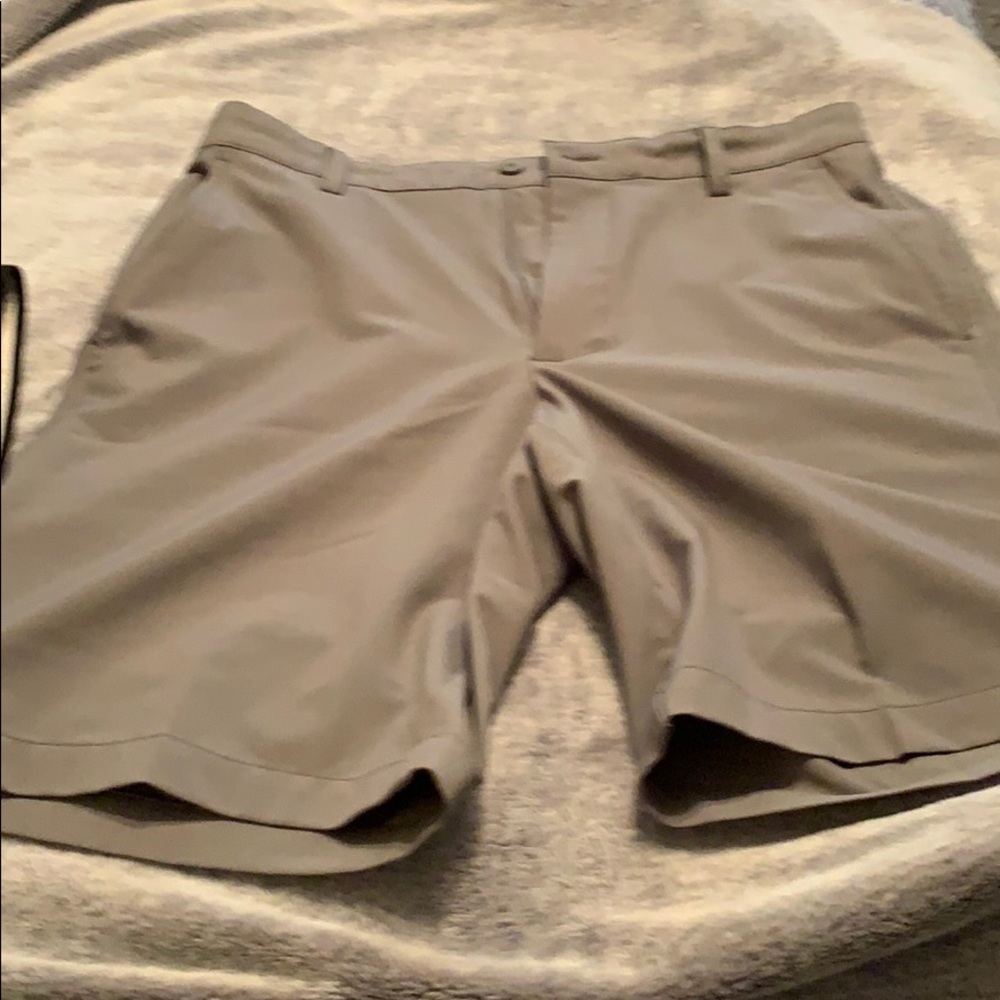 FootJoy Men’s golf shorts size 32